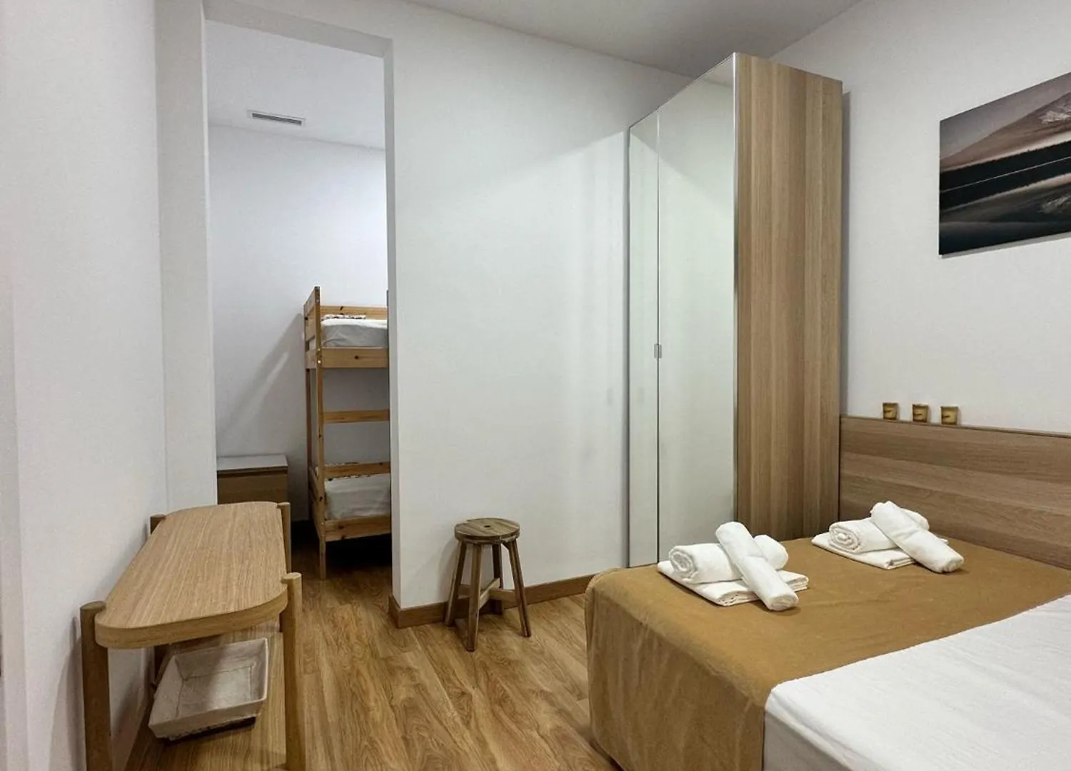 Homestay Mi Casa Es Tu Casa Apartment L'Hospitalet de Llobregat Spain